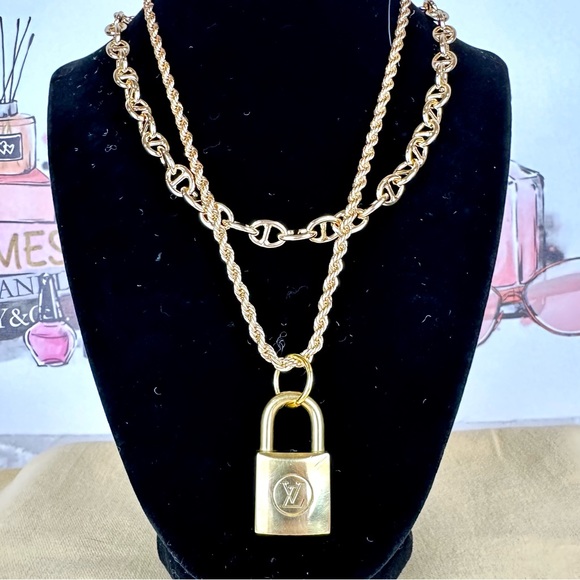 Louis Vuitton Lock #219 Pendant Necklace on double chain gift set - Picture 2 of 7
